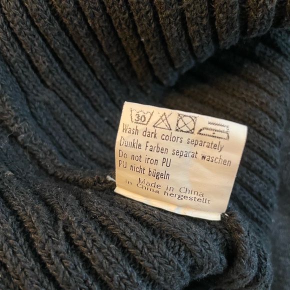 Lantern Sleeve Knit Mini Dress - Picture 7 of 8